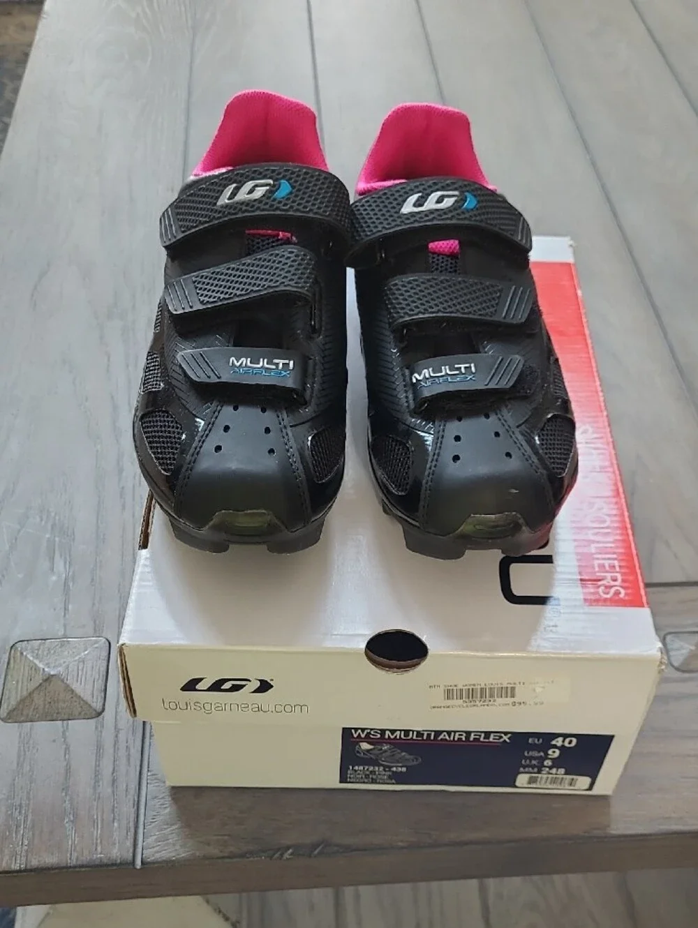 Louis Garneau Women's Black Cycling Shoes with Pink Lining Worn one time
